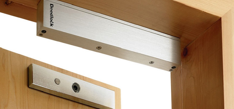 Magnetic lock installation Winton